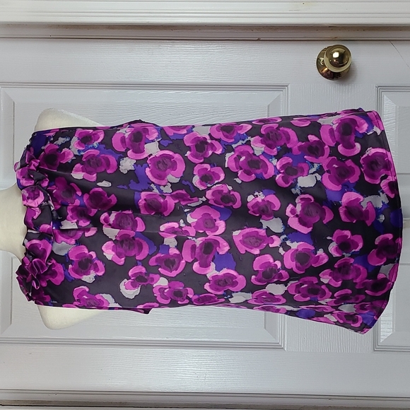 Banana Republic Ruffle Neck Silkey Blouse - Picture 5 of 12